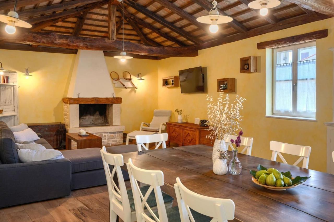 Family Villa Elizabeta With Pool In Umag Cepljani Eksteriør billede