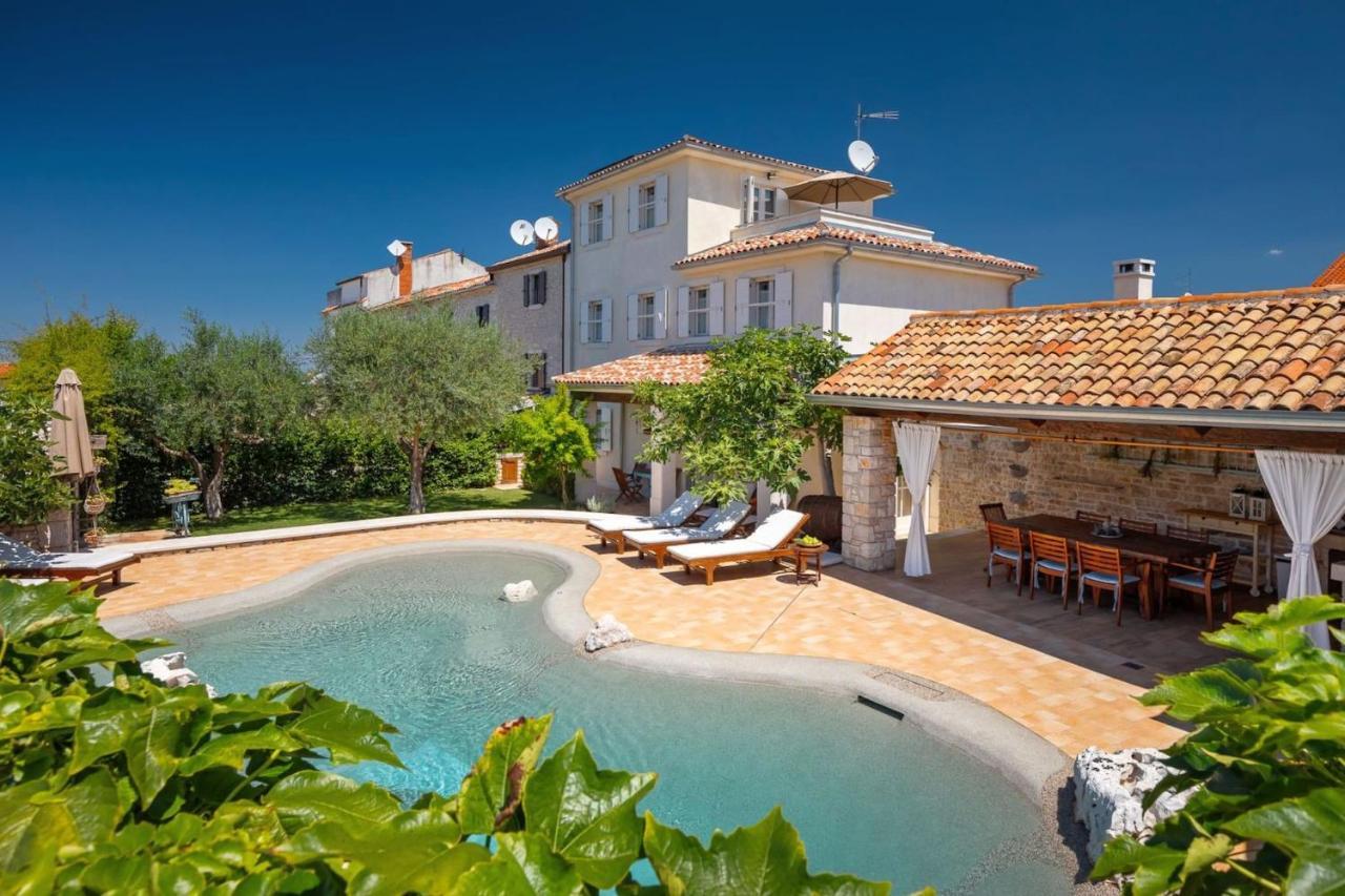 Family Villa Elizabeta With Pool In Umag Cepljani Eksteriør billede