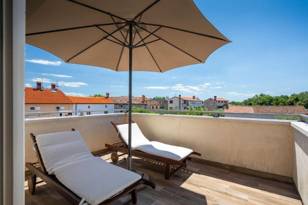 Family Villa Elizabeta With Pool In Umag Cepljani Eksteriør billede